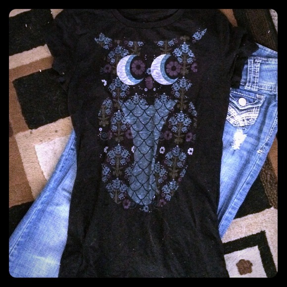 Size md cute owl top $6