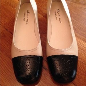 AK Anne Klein cream/black cap toe flats
