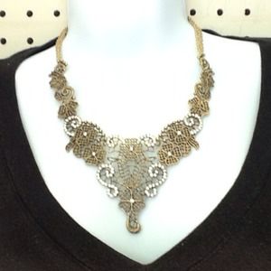 Lace look necklace