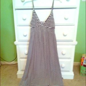 White and navy old navy maxi