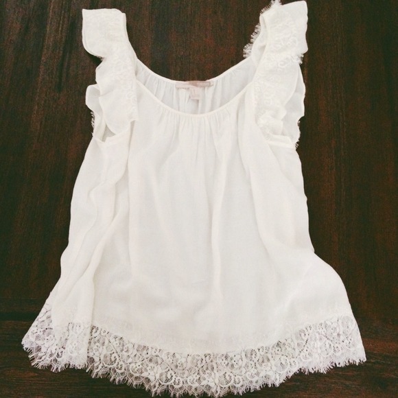 Forever 21 Top w/Lace Detail