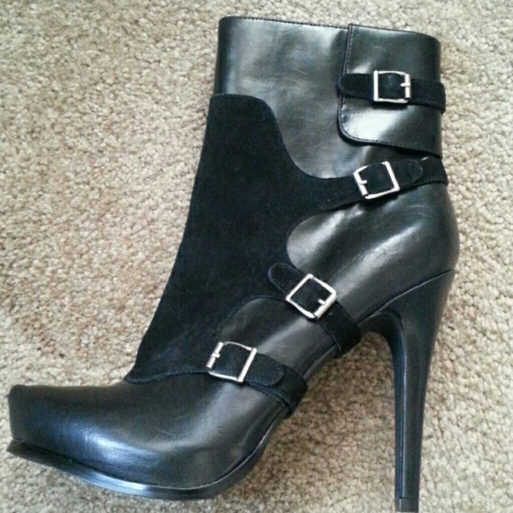 Black Leather & Suede Ankle Boot - Picture 3 of 3