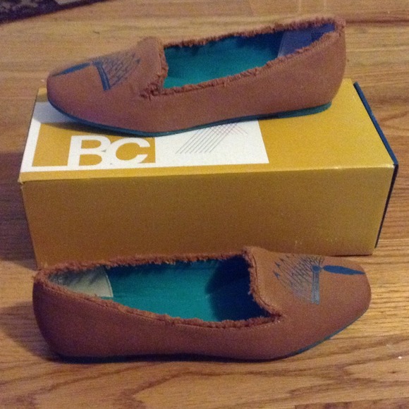 BRAND NEW WOMEN'S FLATS HEADDRESS