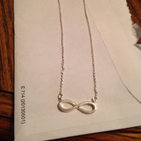 APT9 infinity necklace