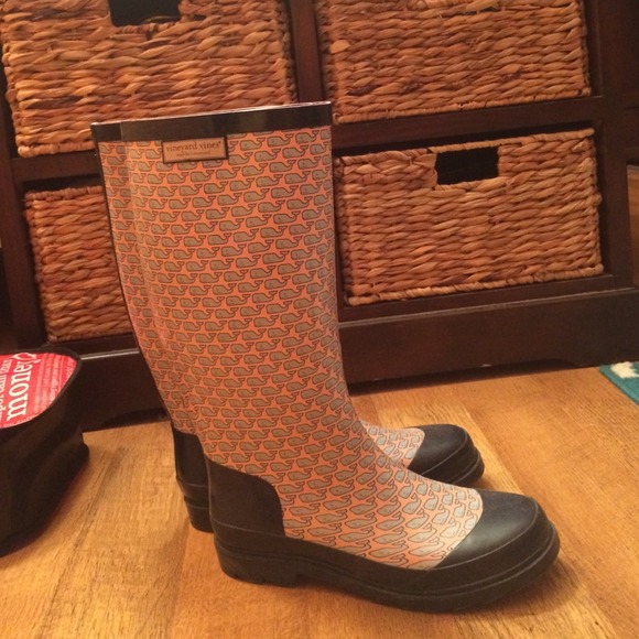 vineyard vines rainboots (whalies)