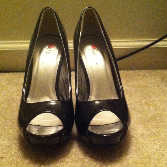 Black sleek heels