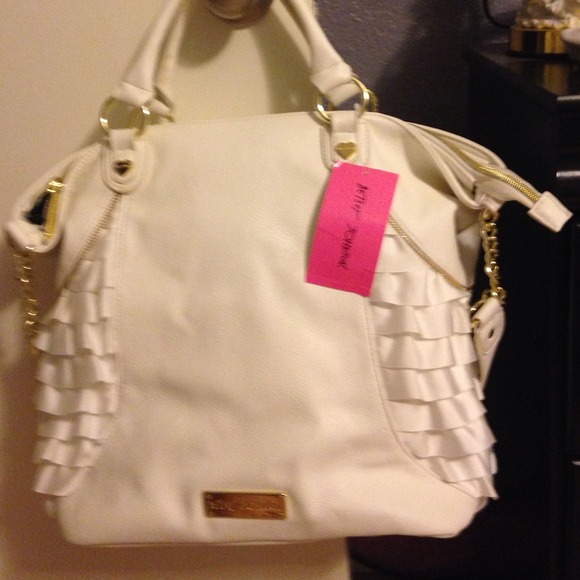 Betsey ,Dooney, Coach bundle for paquitaplo