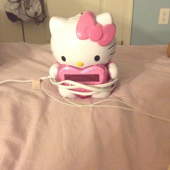 Hello kitty clock
