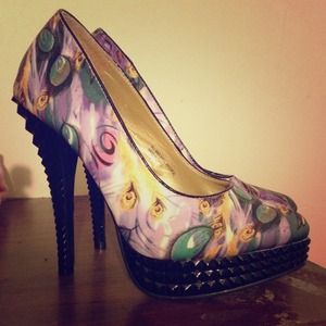 A pair of Wild Rose peacock studded heels size 6