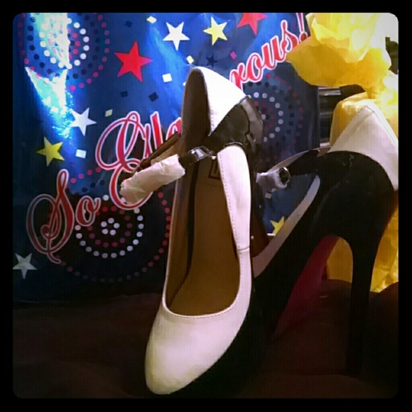 Black & White stiletto platform pumps