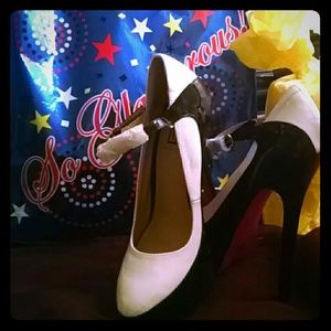 Black & White stiletto platform pumps