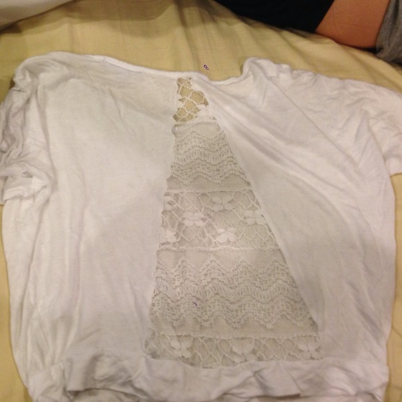 White tie & lace shirt - Picture 2 of 2