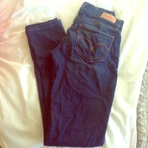 Blue Levi jeans 👖💗🌿💫