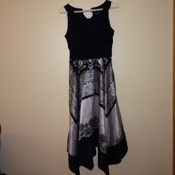 Long and beautiful dress for any occasion.