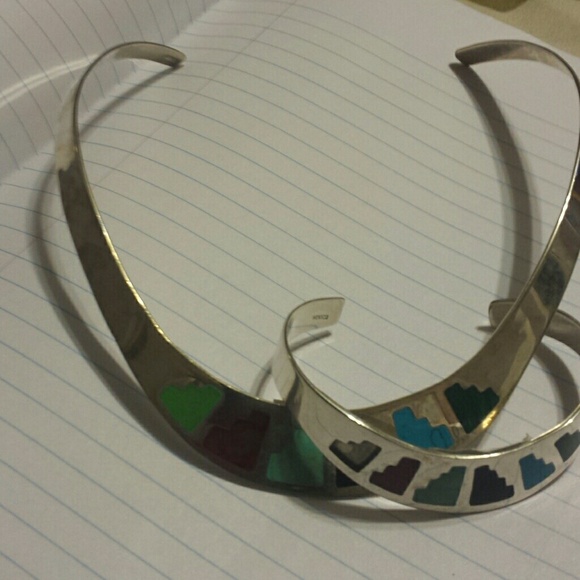 Necklace and bracelet set