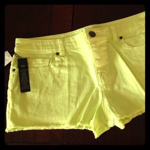 🔴BUNDLED🔴 VS Boyfriend Short fluorescent yellow