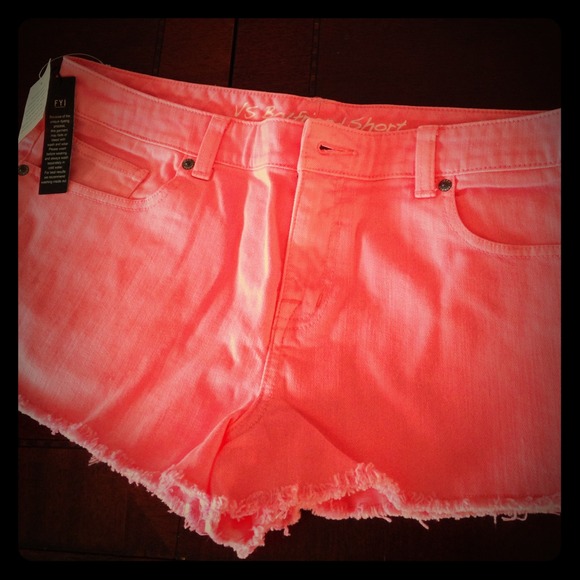 🔴BUNDLED🔴 VS Boyfriend Short fluorescent coral