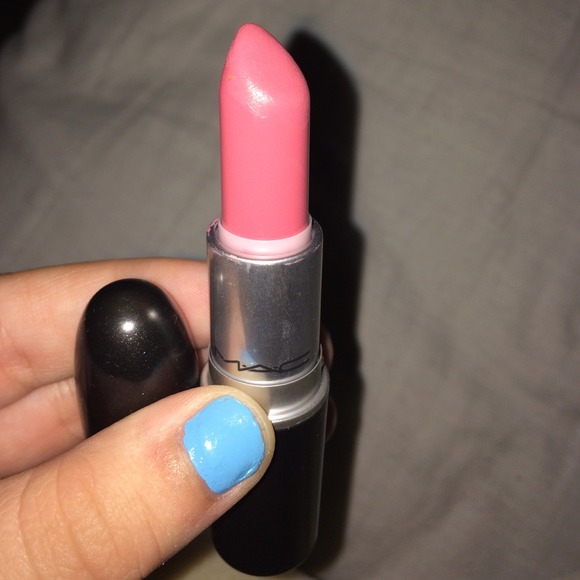 Mac hoop lipstick
