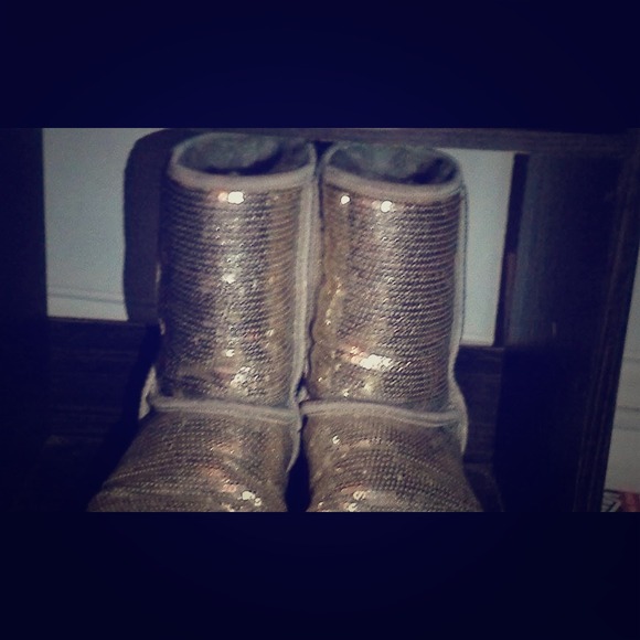 Classic Sequin Ugg Boots!!'  😍😍
