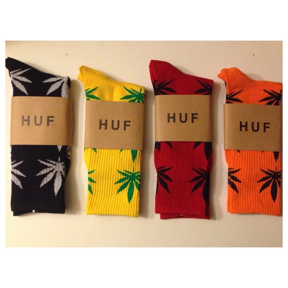 4 pairs of HUF socks