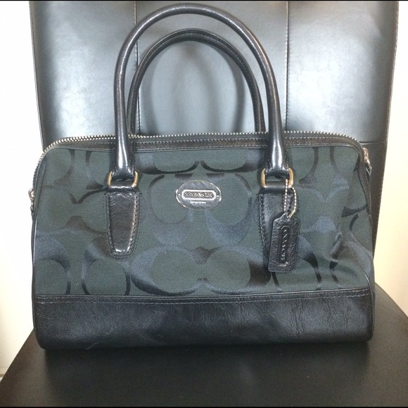 Coach Haley Satchel Signature - 23575