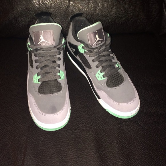 Jordan Green Glow 4's