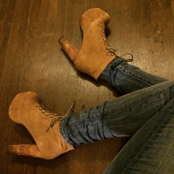 Jeffrey Campbell Havana in Taupe