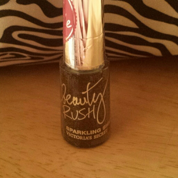 **SOLD ON MERCARI** Victoria Secret eye shadow - Picture 1 of 3