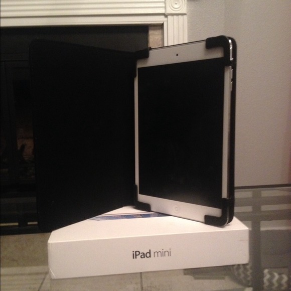 Ipad mini 16GB RESERVED FOR @estergrace