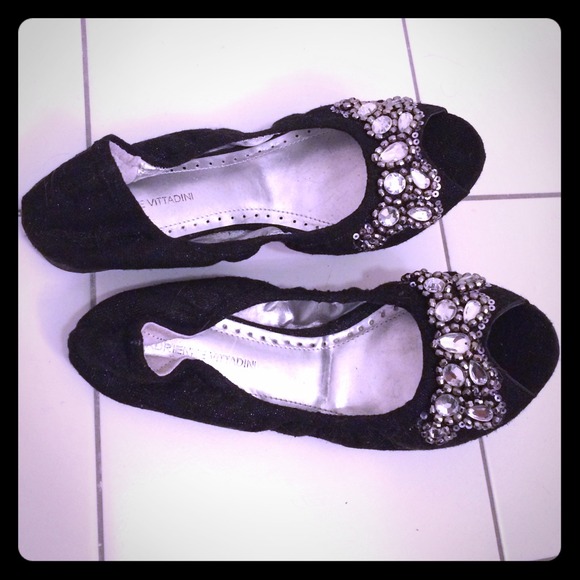 Adrienne Vittadini Peep toe black flats NWOT