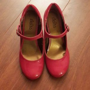 Cute red patent wedges NWOT