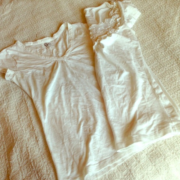 2 white casual tops 5 for $20