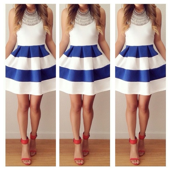 SOLD❤️❤️❤️White and blue striped dress