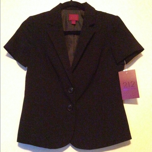 Black short sleeve suit jacket