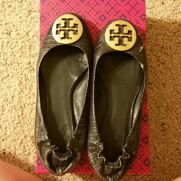 Tory Burch reva flat