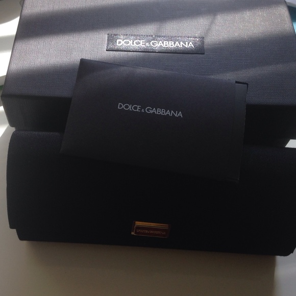 ✨FLASH✨SALE TODAY ONLY! Dolce & Gabbana sunnies 😎 - Picture 3 of 4