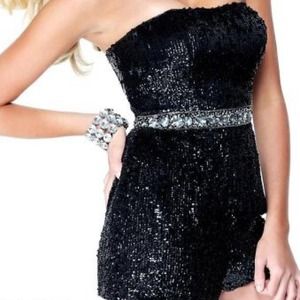 SHERRI HILL BLACK SEQIUN ROMPER