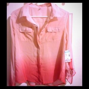 Ombré pink bongo button up shirt in size large