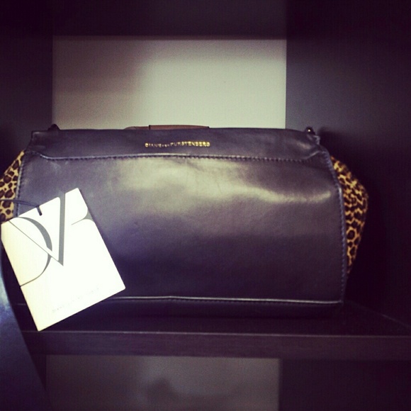 DVF clutch - Picture 1 of 4