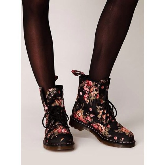 🌀105🌀 Dr Martens Floral 1460s