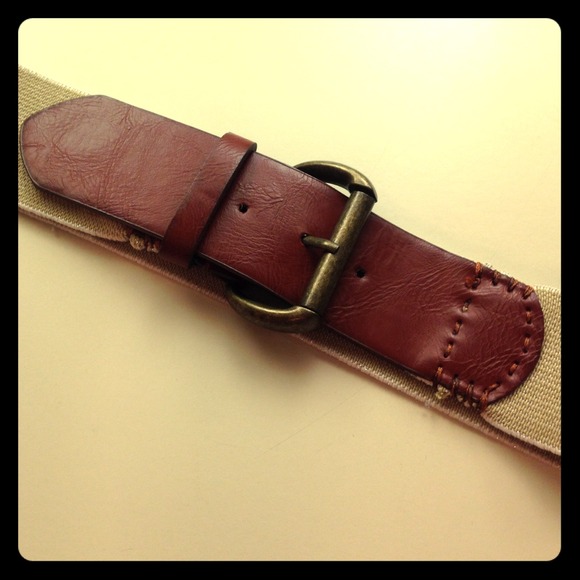 Delia's Wide Stretch Belt