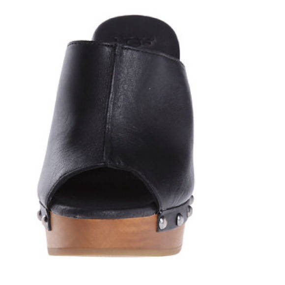 βSOLDβπHOST PICKπUGG Black Studded Clogs - Picture 4 of 4