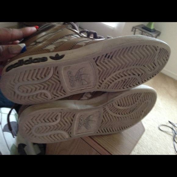 Adidas Camo sneakers - Picture 2 of 3