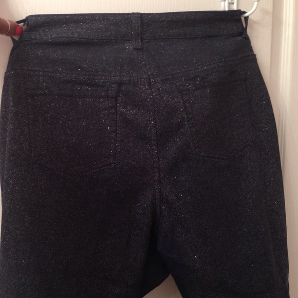 Jeans - Picture 4 of 4