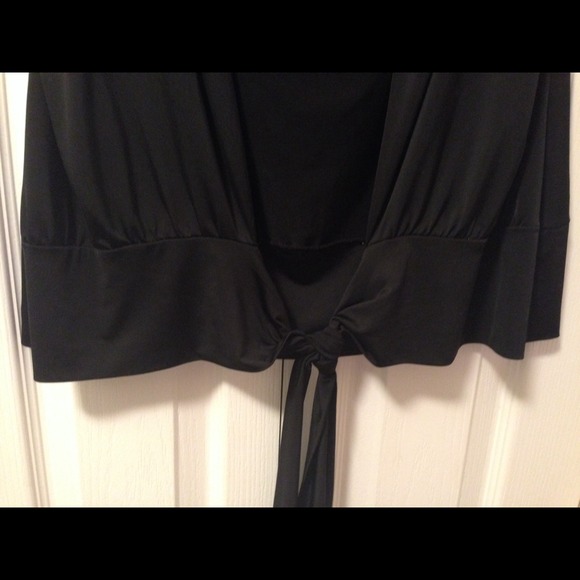 Black slinky top - Picture 3 of 3