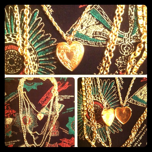 Jewelry - 🎉HP🎉 Vintage Heart Locket Necklace with 5 Chains Jewelry - 🎉HP🎉 Vintage Heart Locket Necklace with 5 Chains