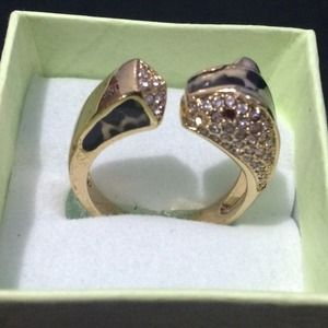 Diamond Leopard ring