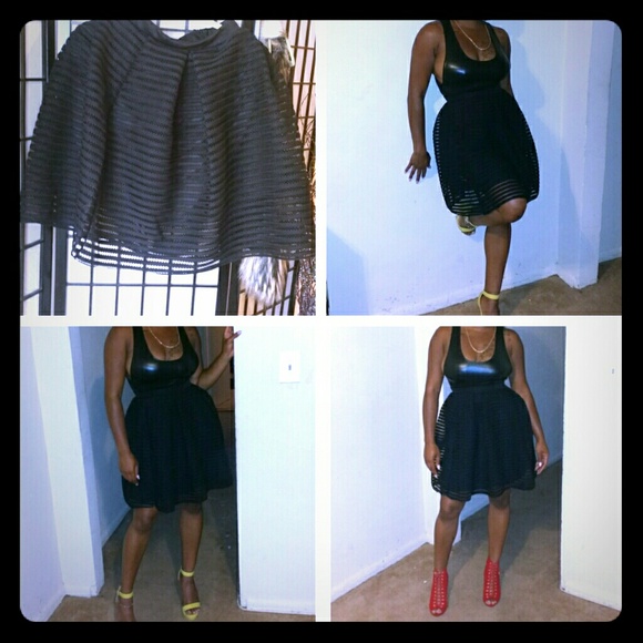 *SOLD*Skirt - Picture 1 of 3