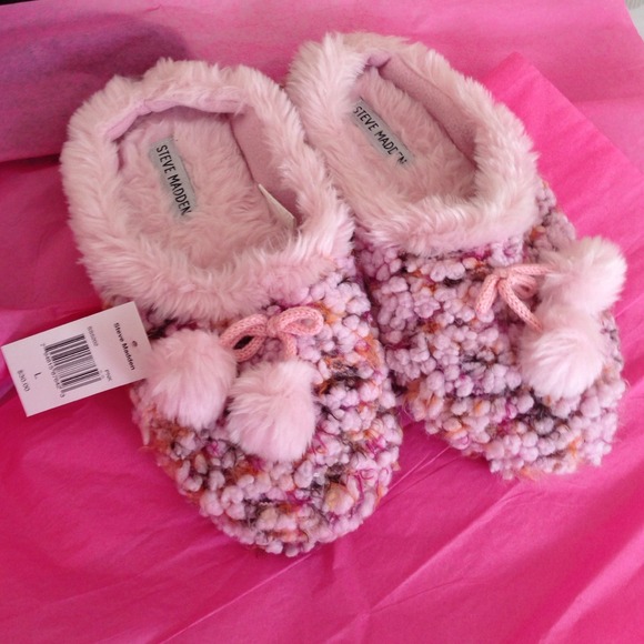 🚨Sold🚨Steve Madden slippers