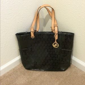 Michael kors handbag/shoulder bag